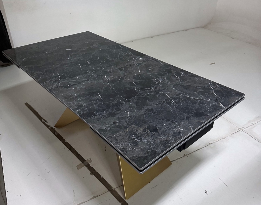 Товар Стол ALES 180 BLACK GRAVE SOLID CERAMIC, керамика / бронзовый, ®DISAUR MC63705