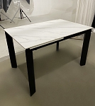Стол CORNER 120 MATT WHITE MARBLE SOLID CERAMIC / BLACK, ®DISAUR MC62218 фото